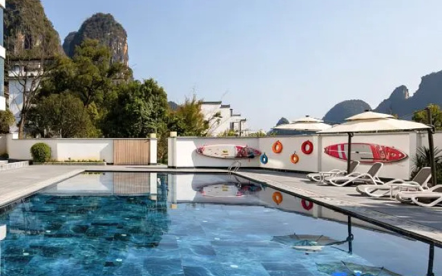 Mengyuan RESOR 360° View Hotel: Starry Pool & Hot Spring, Shili Gallery Yulong River – Pool – Guilin
