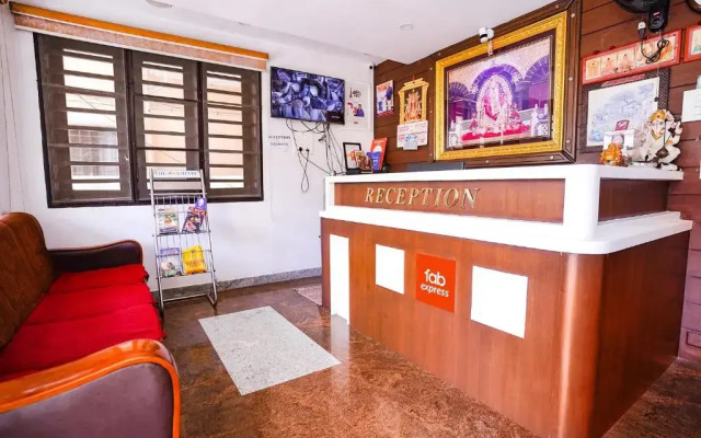 Sai Enclave Ac Rooms