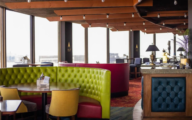 Radisson Hotel Duluth - Harborview