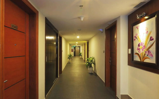 Huazhu Hotel (华住酒店)