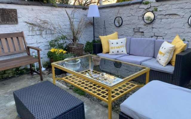 Refurbished 3 Bed House in Manchester