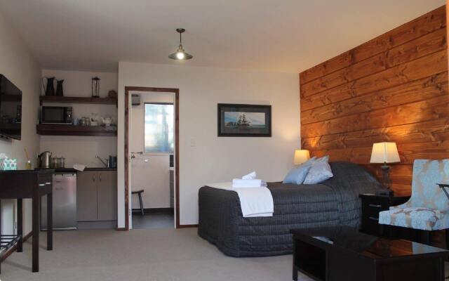 Inn the Bay Bed & Breakfast
