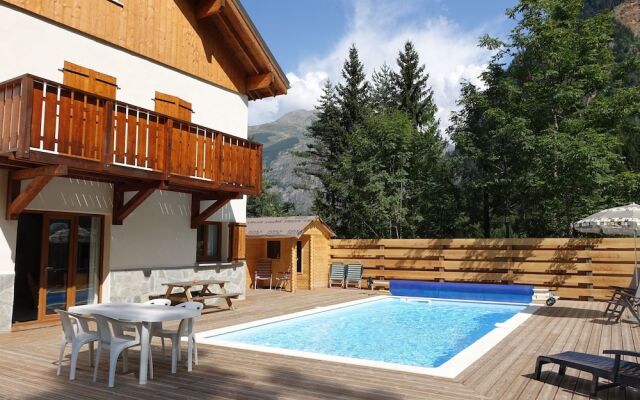 Modern chalet in Venosc with pool