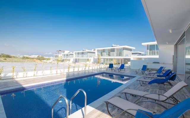 "villa Prol17, Exquisite 5bdr Villa With Pool, Close to Fig Tree Bay Beach"