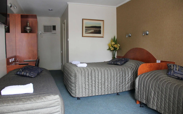 Tonsley Hotel