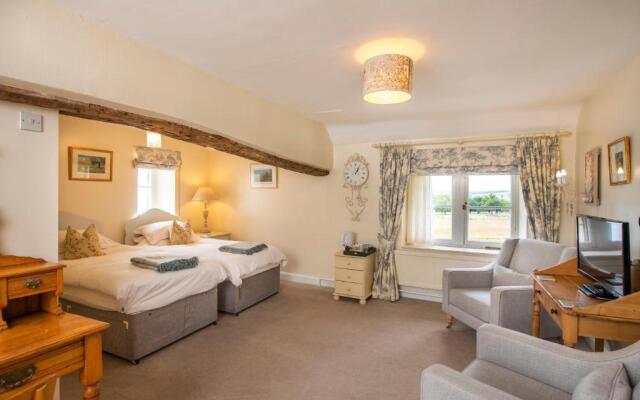 Heathy Lea Bed And Breakfast