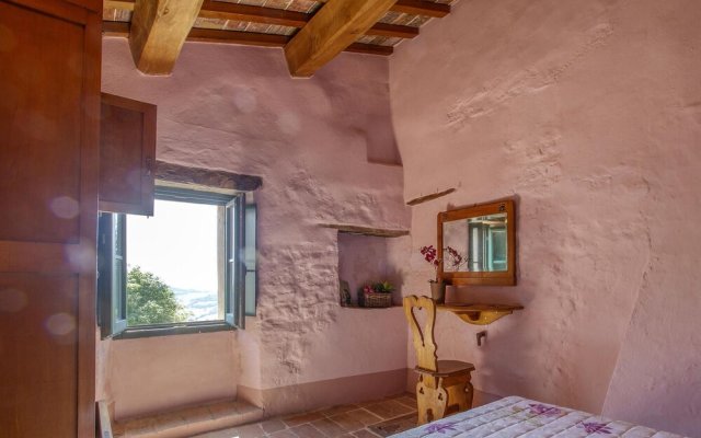 Nice Apartment in Villagrande di Monteco With 2 Bedrooms