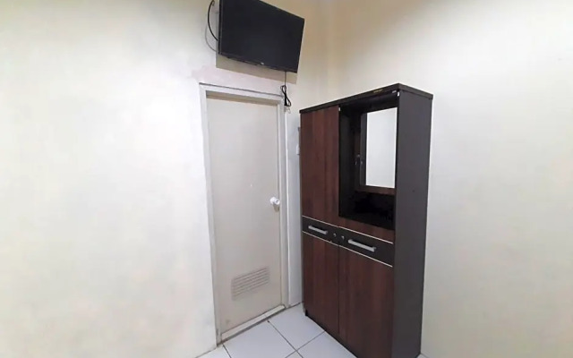 OYO Life 2751 Deyo Kost