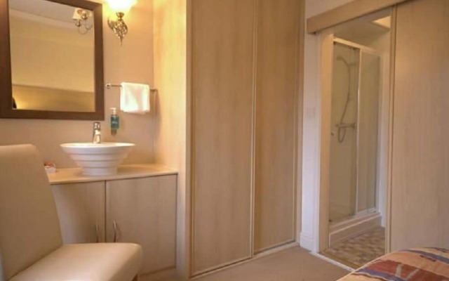 Kearton Country Hotel