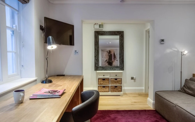 Eson2 - The York Street Nest