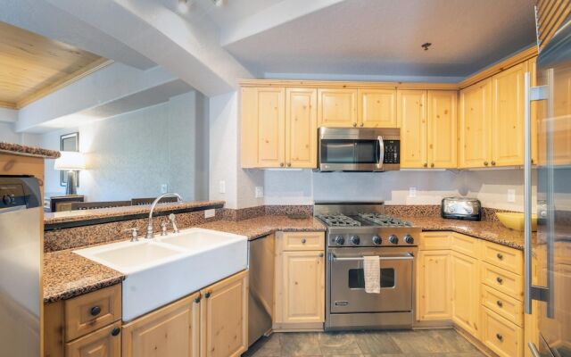 Franz Klammer 2 Bedroom