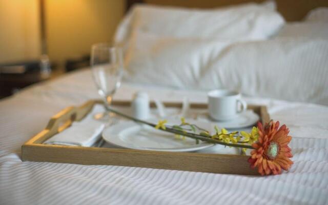 Enter St. Elisabeth Hotel