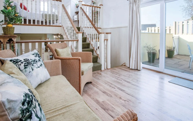 Bee Happy - 1 Bedroom Holiday Home - Saundersfoot