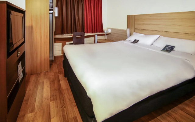 Hotel ibis Santiago Providencia