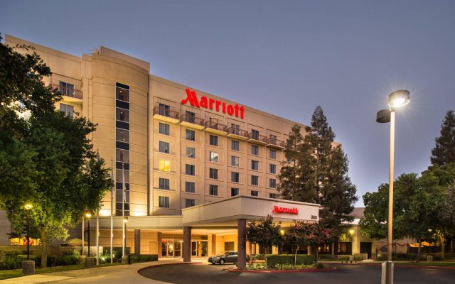 Visalia Marriott at the Convention Center