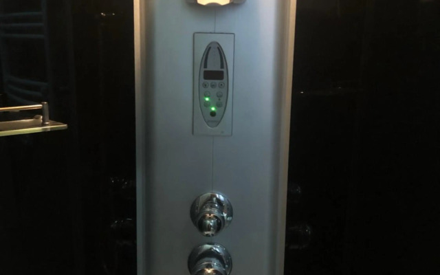 Serban Home Arenele Romane Marius Nasta