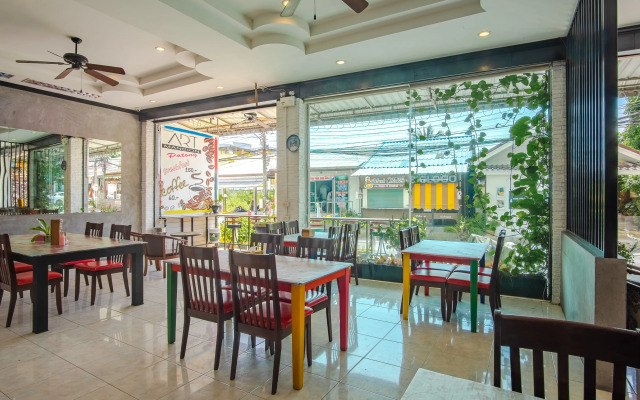 Art Mansion Patong Hotel