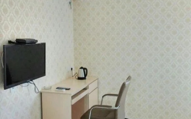 Xinglong Jiahong Inn