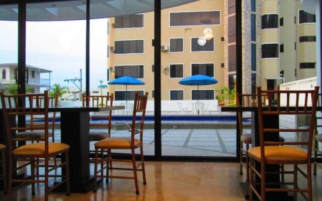 Hotel Bucaneiro