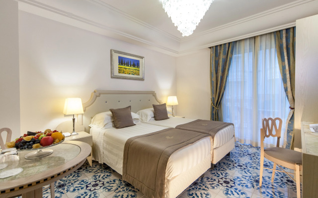 Hotel Palace