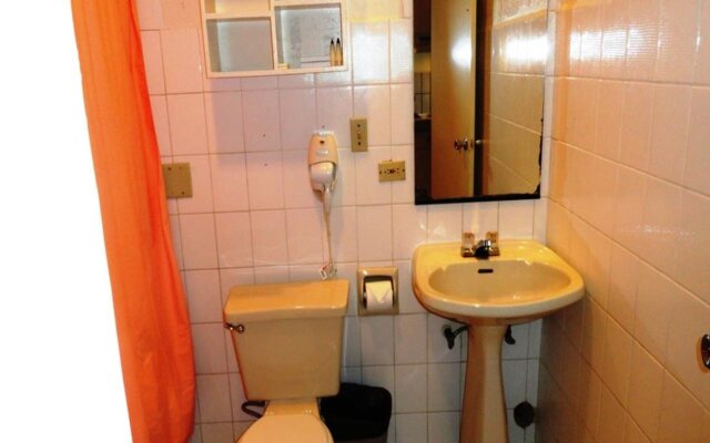Summer Holiday Hotel