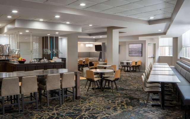 Sonesta ES Suites New Orleans Convention Center