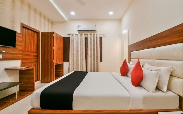 Capital O 39418 Hotel Harsh Deep