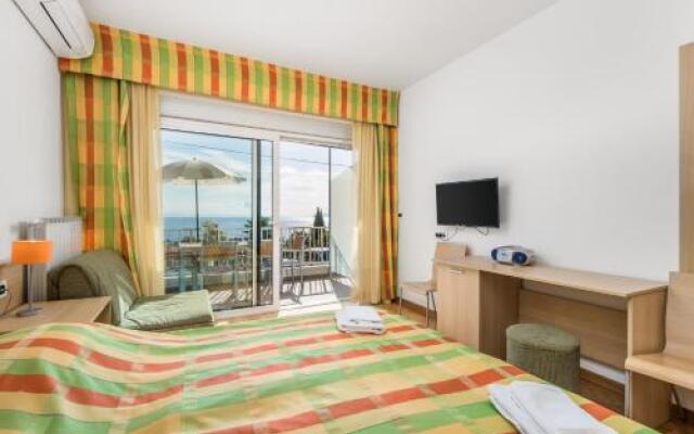 Apartments Rona Ičići