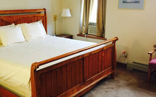 Goodfellos Suites