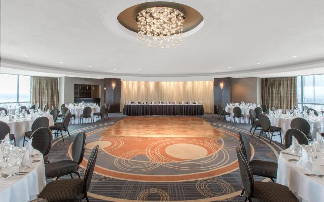 Crowne Plaza Kansas City Downtown by IHG