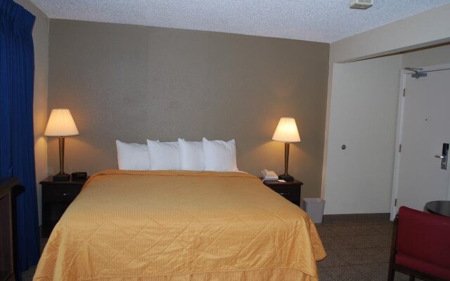 Clinton Inn And Suites