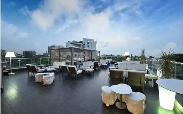 Maison Fahrenheit