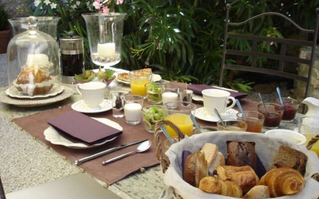 Maison d'hôtes La Cour des Lauriers