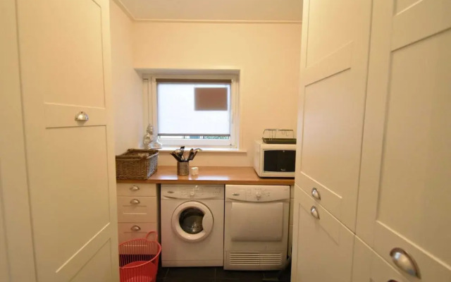 Bungalow in Kamperland Near Water Sports