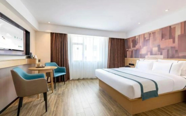 Nanjiang Express Hotel (Sihui Nanjiang Industrial Park)