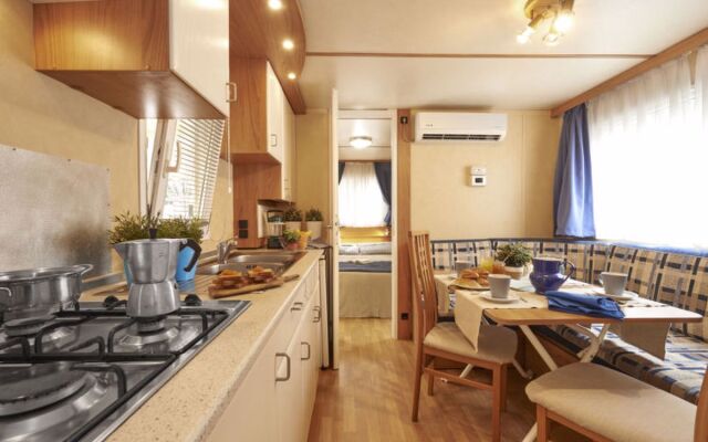 Camping Village Baia Domizia (BDO121)