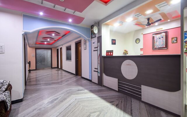 OYO 19937 Hotel Rajkamal International