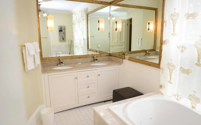 The Elizabeth Manor Guesthouse