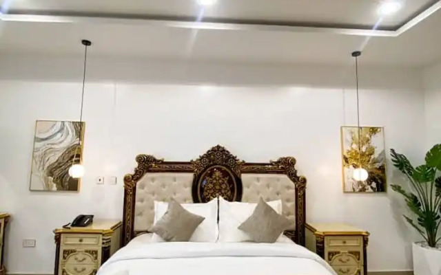 UrbanEdge Hotel