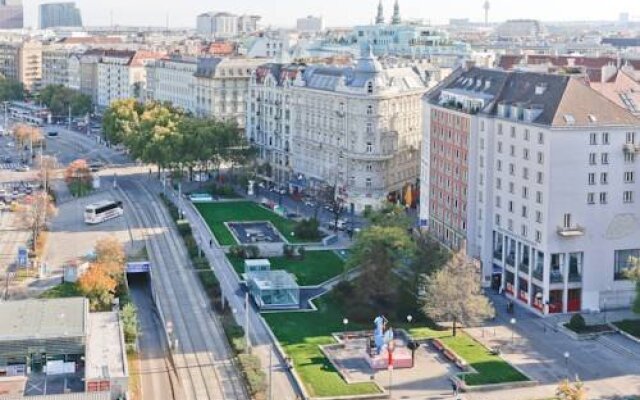 The Vienna City Center Experience 1010