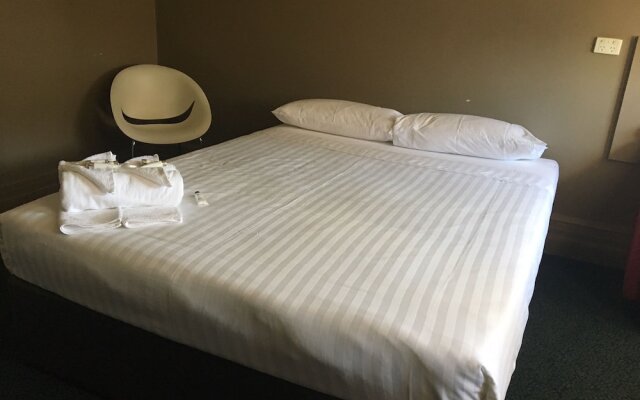 Swansea Hotel