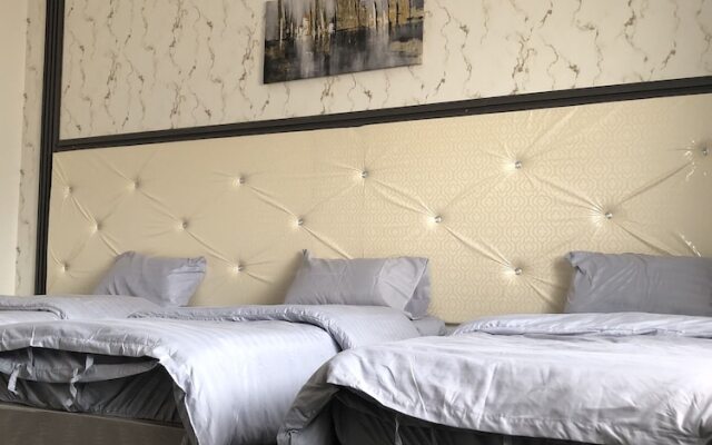 Al Ghazali Suites