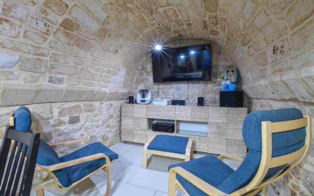 Beautiful Home in Modica With 1 Bedrooms and Wifi