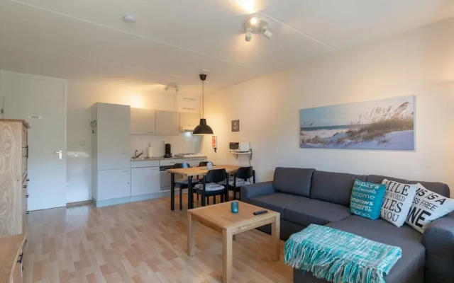 Spacious Holiday Apartment for 4 People