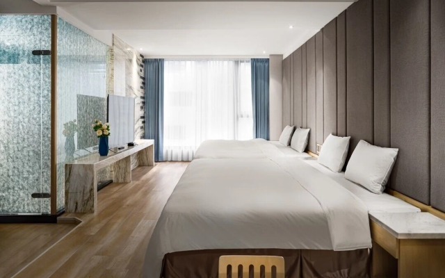 Gamalan FL Spring Hotel