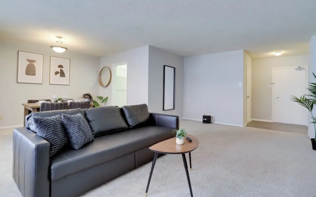 Modern 1BR Stay in Crystal City