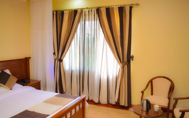 Red Ruby Hotel