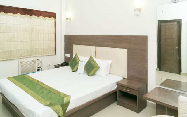 Treebo Maniram Palace