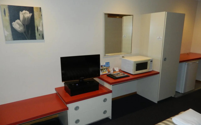 Werribee Motel & Apartments