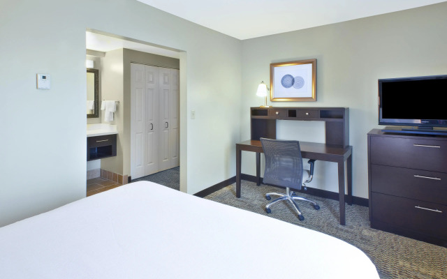 Staybridge Suites Cleveland Mayfield Heights Beachwood by IHG